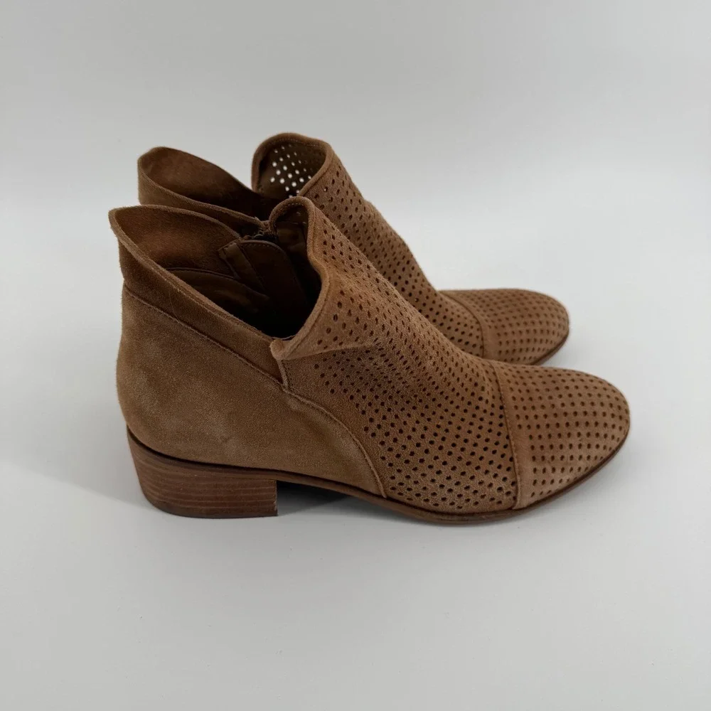Sam Edelman Pamina Tan Suede Perforated Ankle Booties Womens 8.5M‎ Low Heel Boho